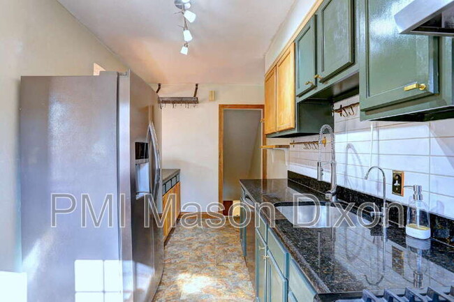 Building Photo - 133 Stevenson Ln