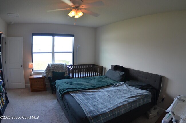 Building Photo - 125 Lavenna Ave