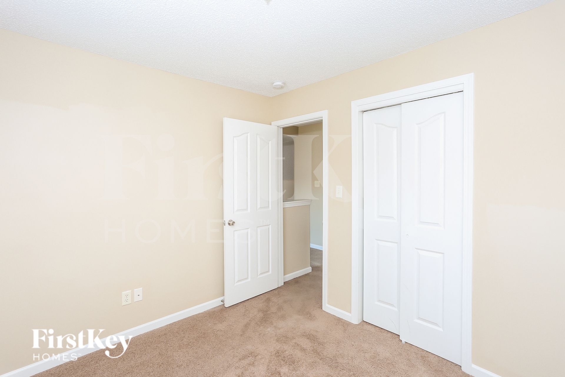 Building Photo - 6017 Briggs Dr