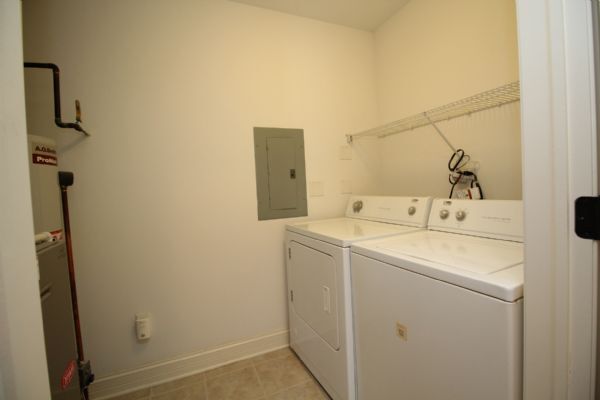 Building Photo - 10765 Clock Tower Dr