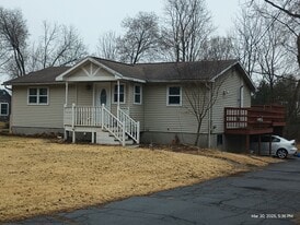 Building Photo - 49 Plumtree Rd