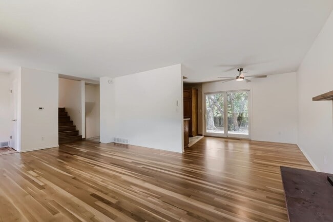 Building Photo - 1290 Judson Dr