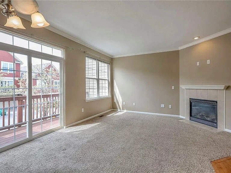 Building Photo - 15808 Conser St