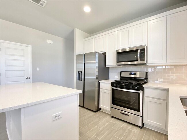 Building Photo - 1509 Longhorn Ranch Dr