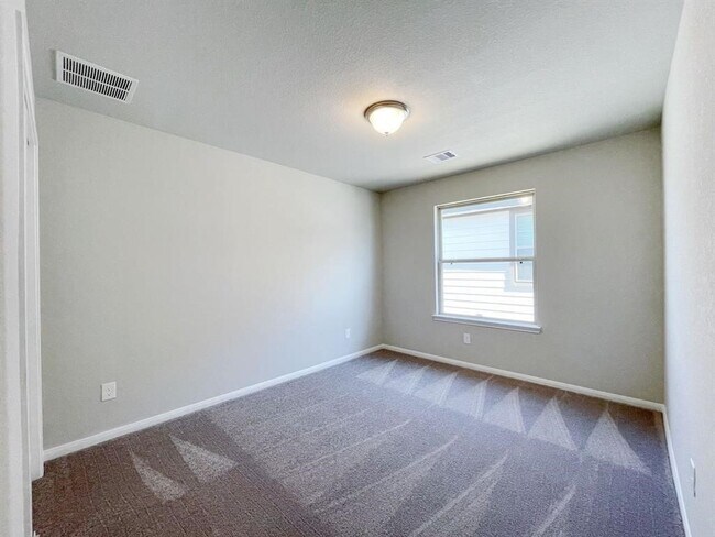 Building Photo - 24946 Via Arabella Ln