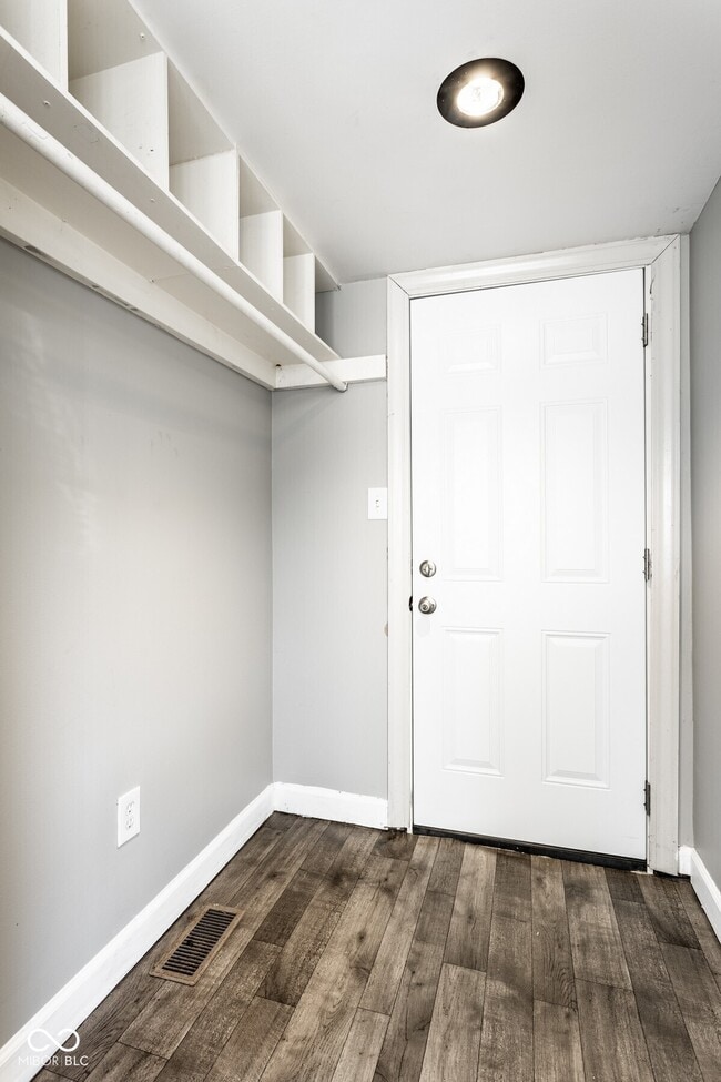 Building Photo - 1253 S East St