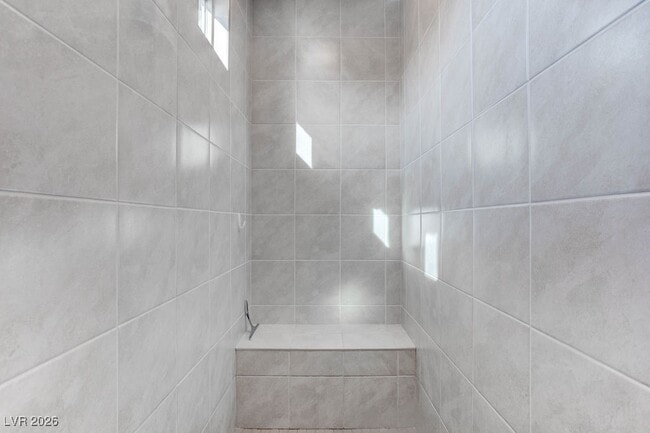 Building Photo - 10269 Lofty Knl St