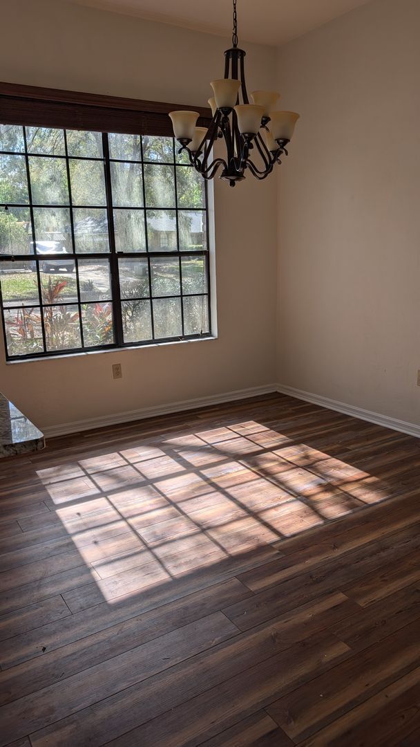 Building Photo - 4 Bedroom Single Family Home in Spring Creek