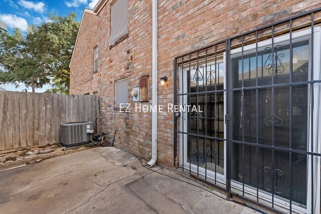 Building Photo - 4154 Belle Park Dr