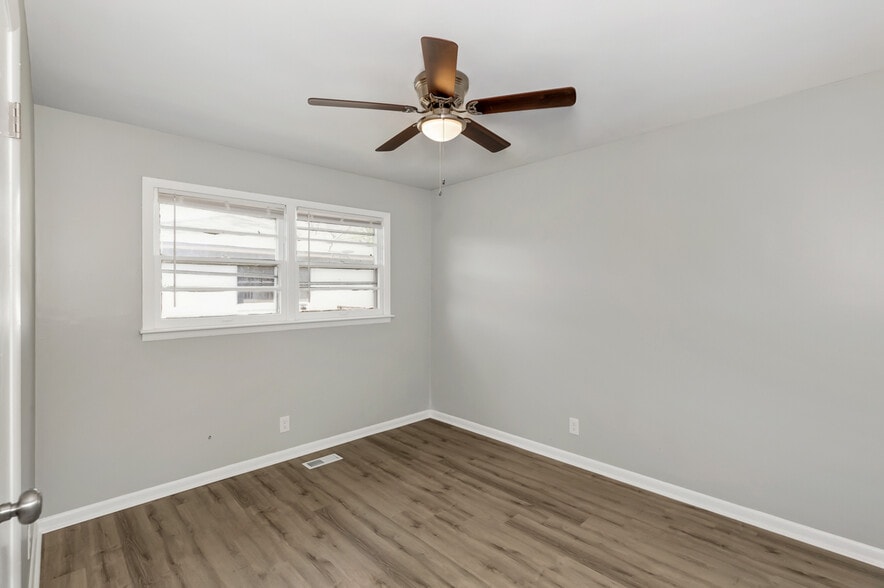 Building Photo - 4318 Balwin Dr SW