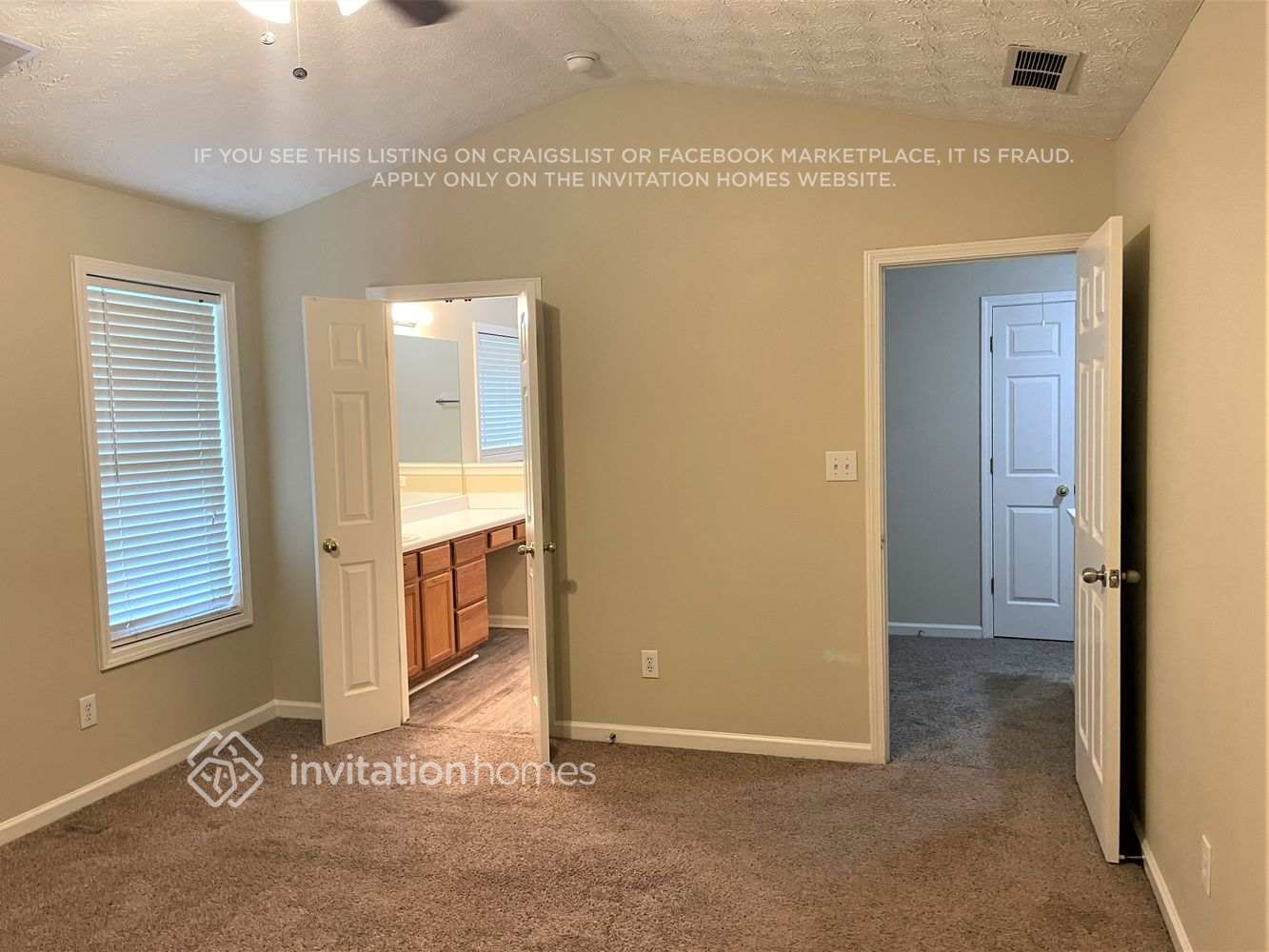 Building Photo - 1987 Ridgestone Run SW