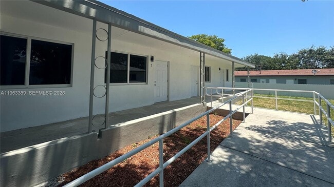 Building Photo - 11115 NE 13th Ave