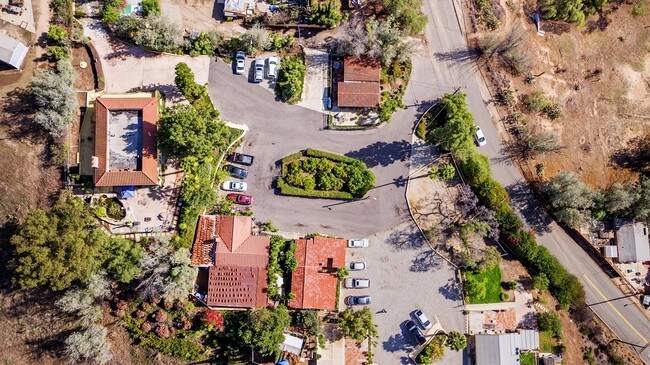 Aerial Photo - Moorpark SouthView Ranch Cottages