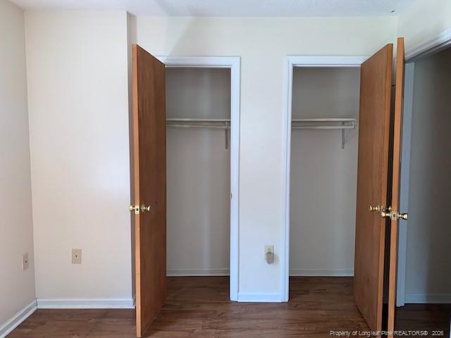 Building Photo - 2411 Oak St