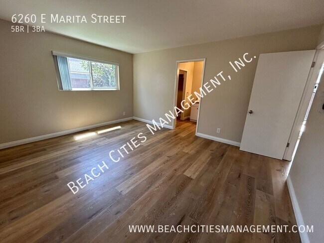 Building Photo - 6260 E Marita St