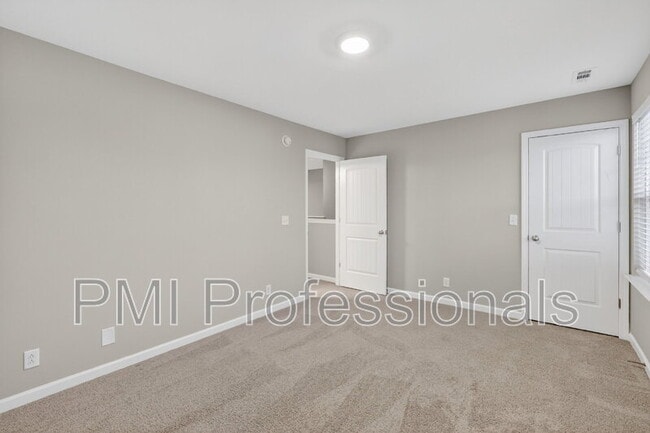 Building Photo - 353 Ruby Cate Wy