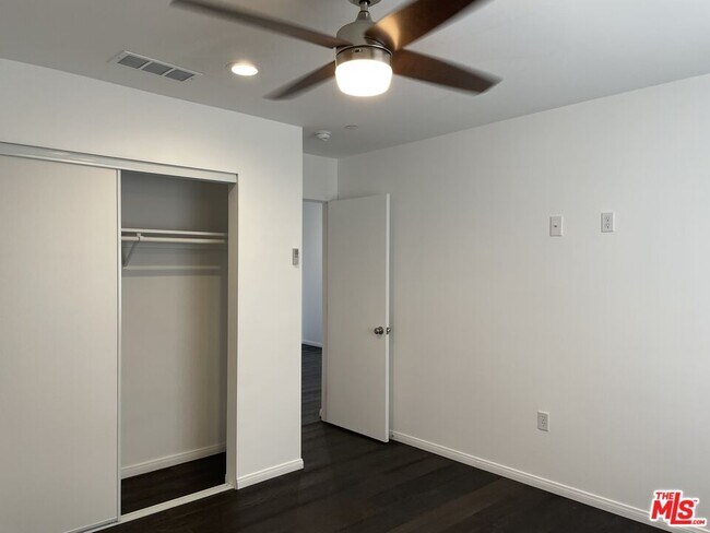 Building Photo - 2877 Gram Dr