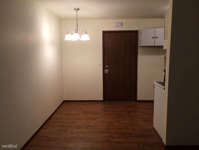 Building Photo - 1231 S 8th St