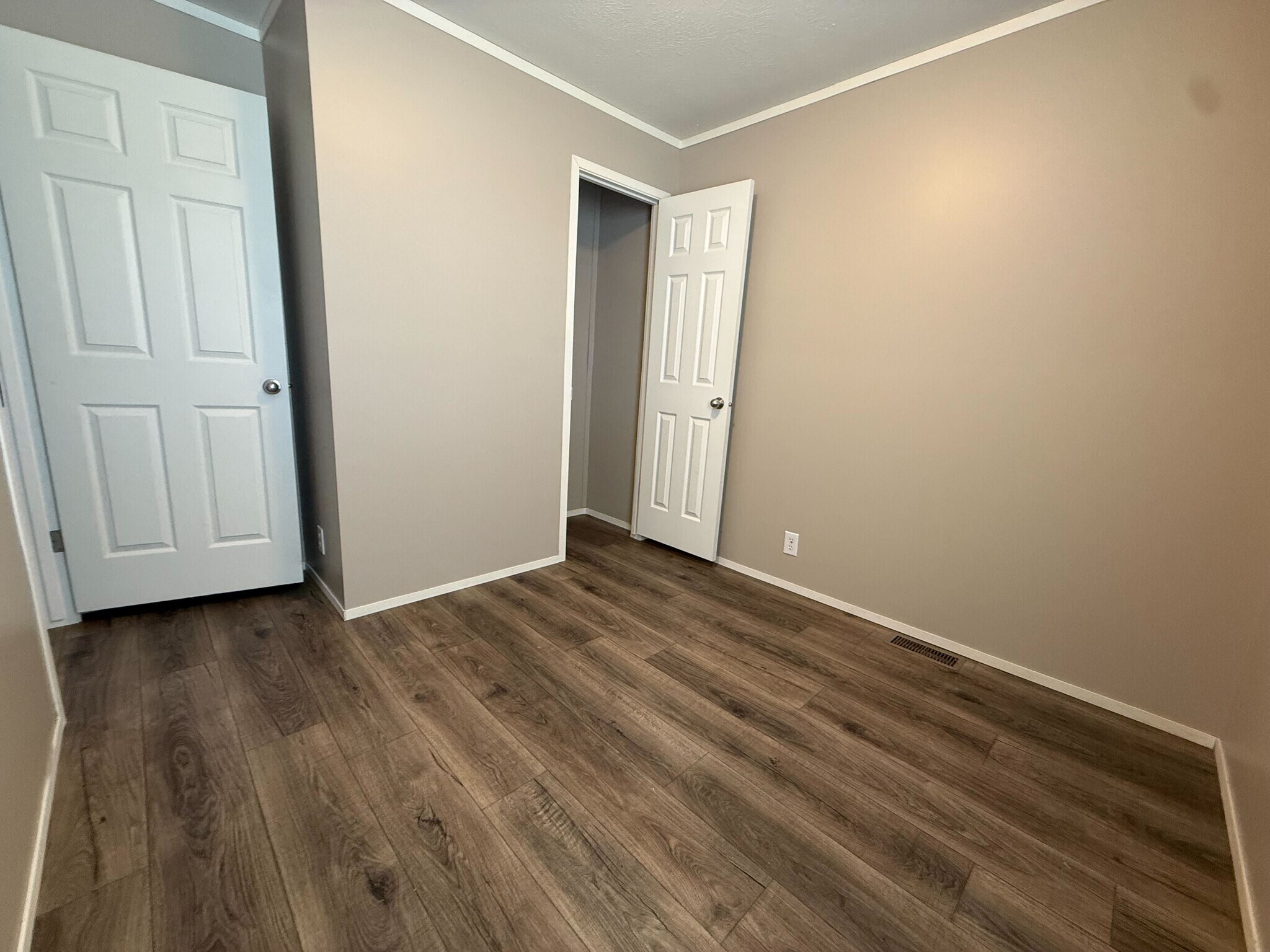 Building Photo - 11785 Cascade Cir