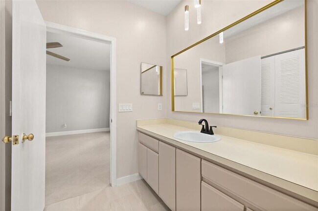 Building Photo - 11218 Worley Ave