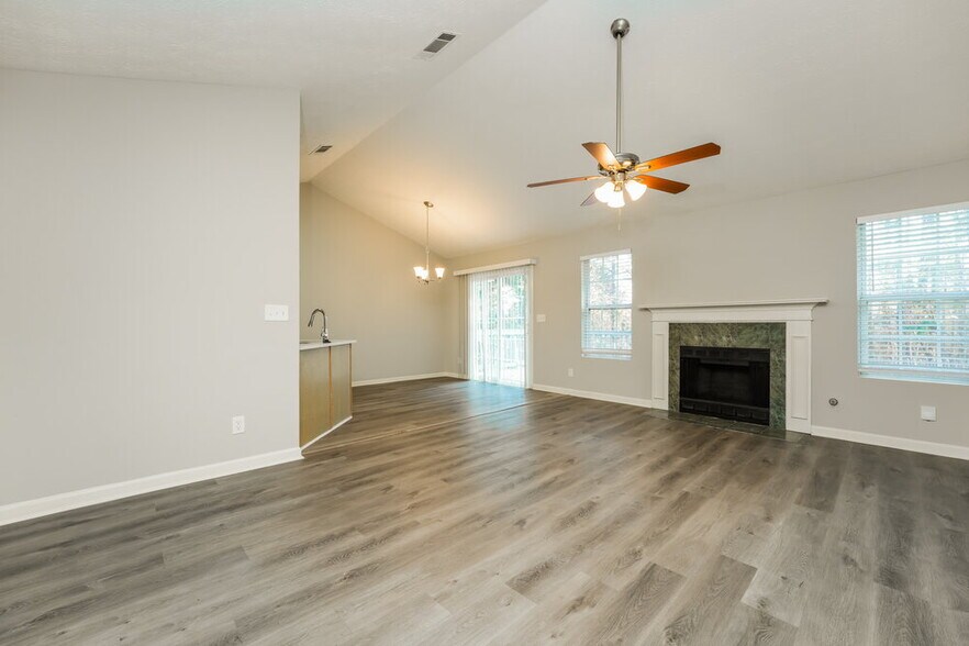 Building Photo - 3005 Sentinel Pkwy