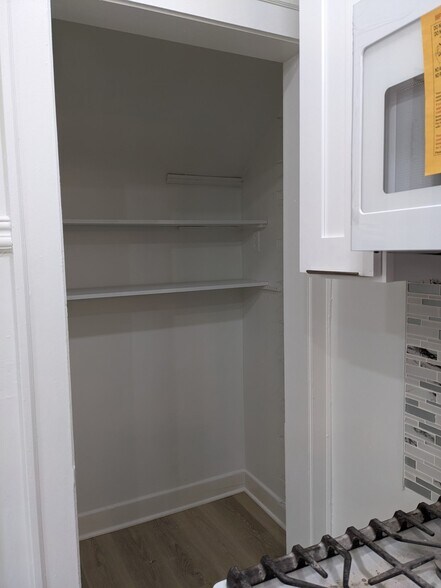 Building Photo - 10420 S Union Ave