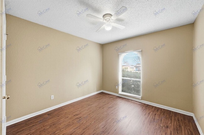 Building Photo - 207 Evelyn St