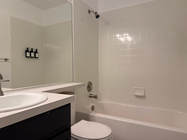 Building Photo - 8103 Waterfowl Ave