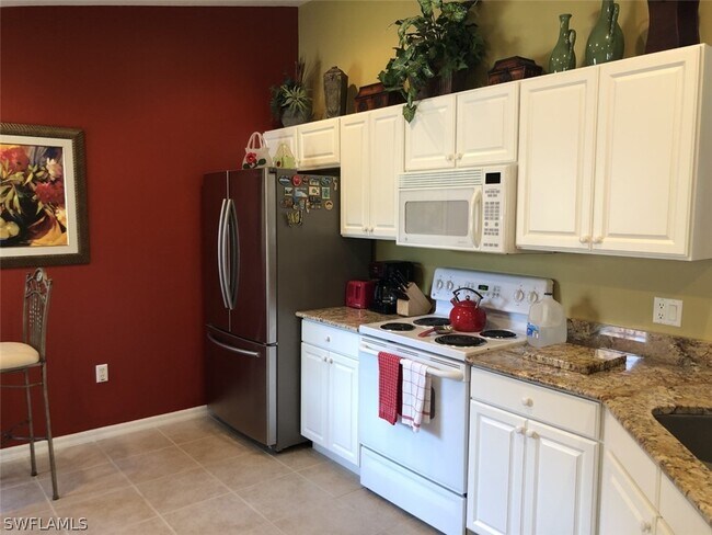 Building Photo - 1380 Tiffany Ln