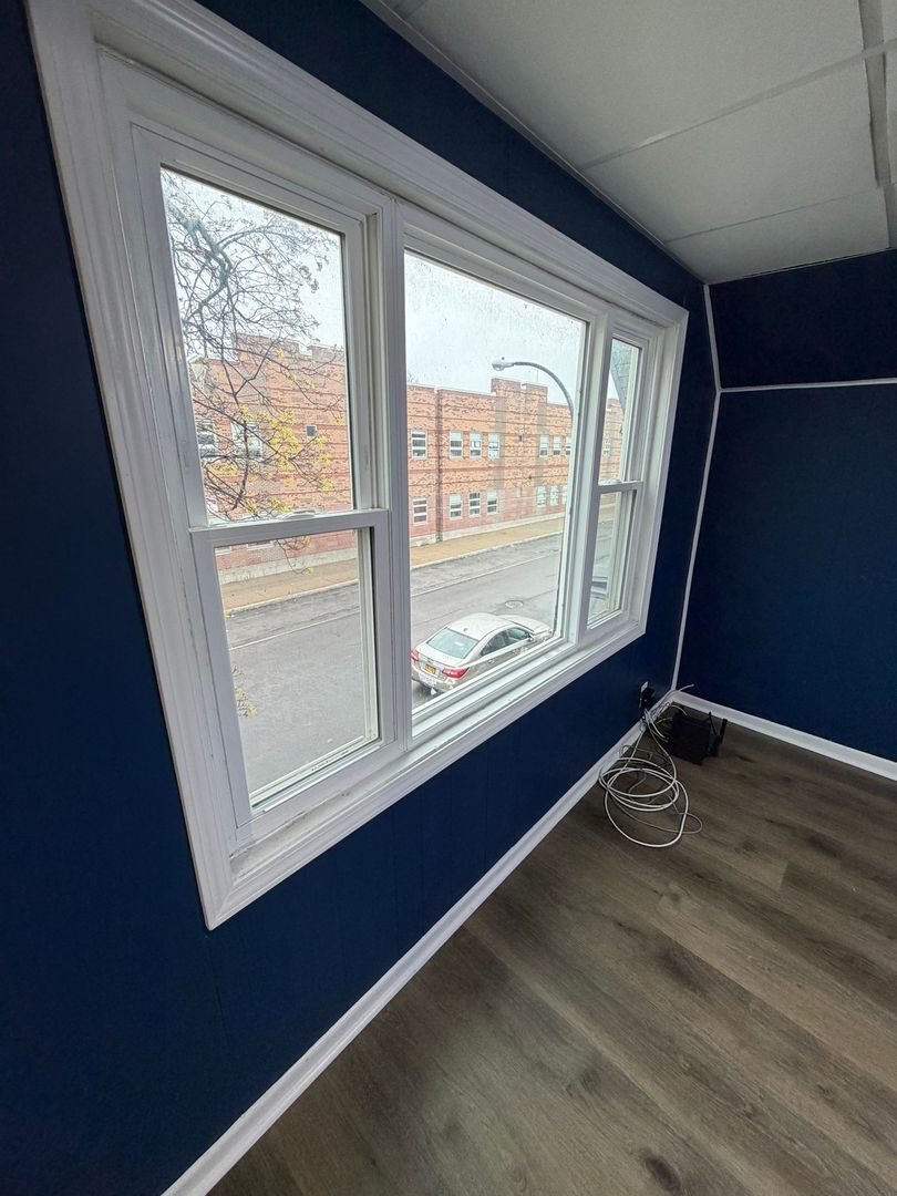 Building Photo - 44 Lowell Pl