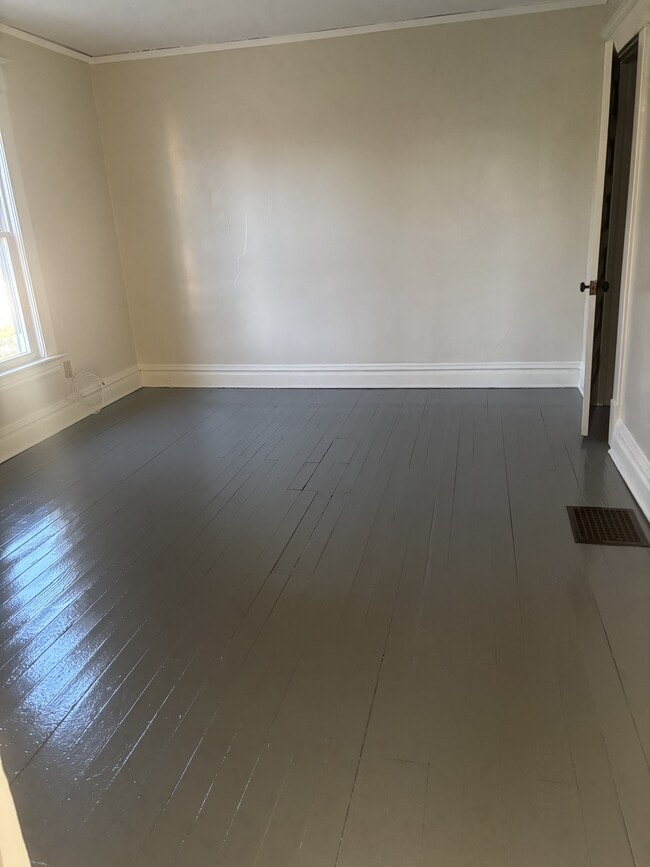 Building Photo - 957 Dorchester Ave SW