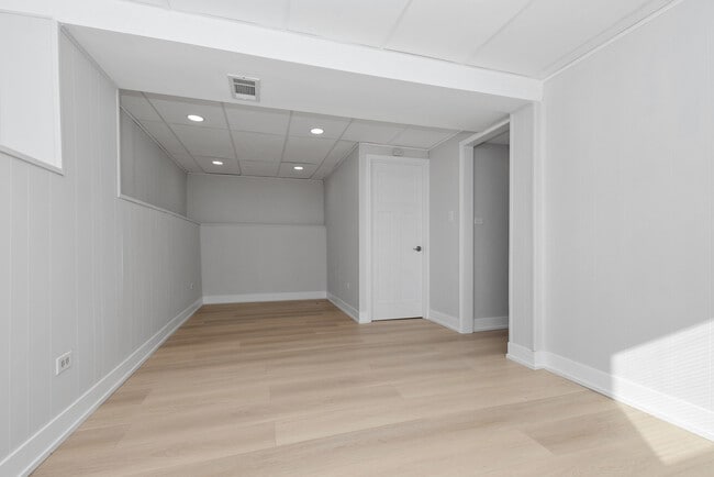 Building Photo - 16822 91st Ave
