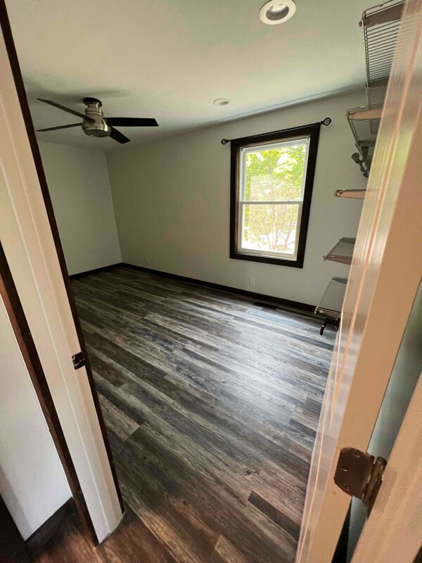 Building Photo - 296 Anderson Ln