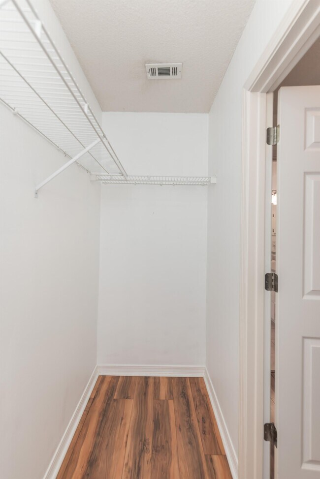 Building Photo - 25 Littleton St