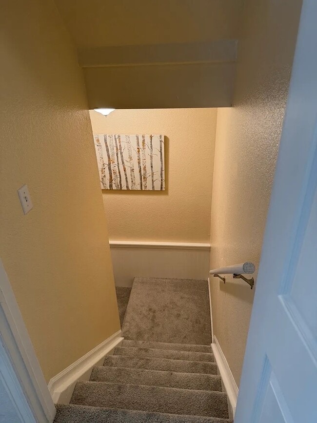 Building Photo - 9804 Grove St