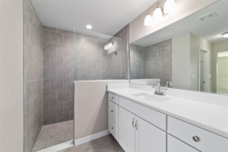 Building Photo - 10426 SW 133 Ave