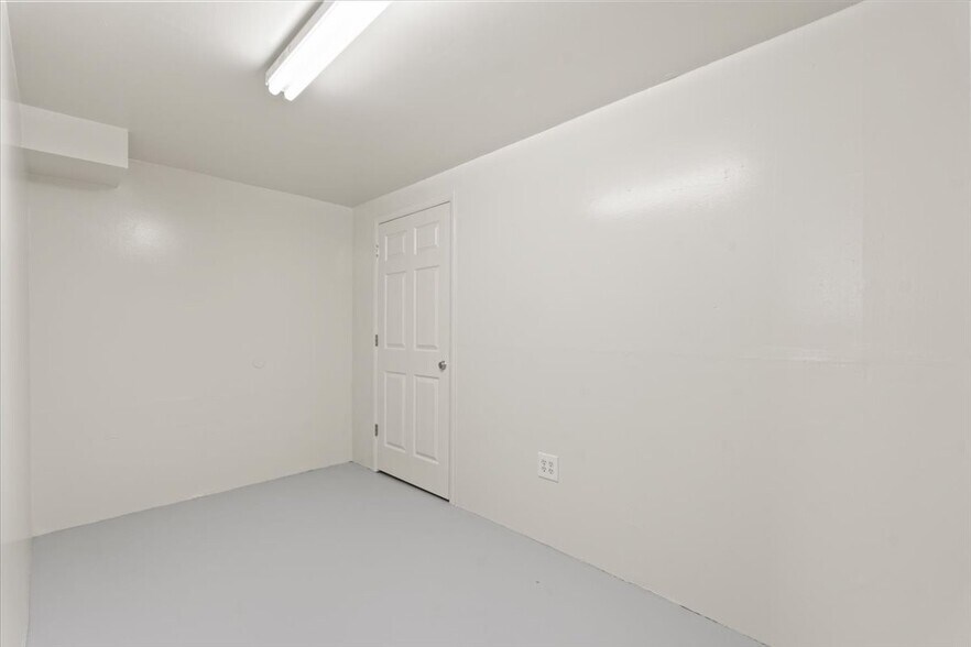 Building Photo - 775 1st St
