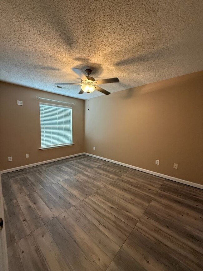 Building Photo - Check this beauiful Home for Rent **$200 off July's rent**