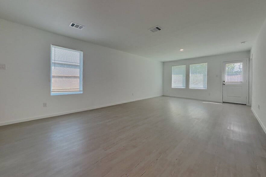 Building Photo - 936 Capracotta Dr