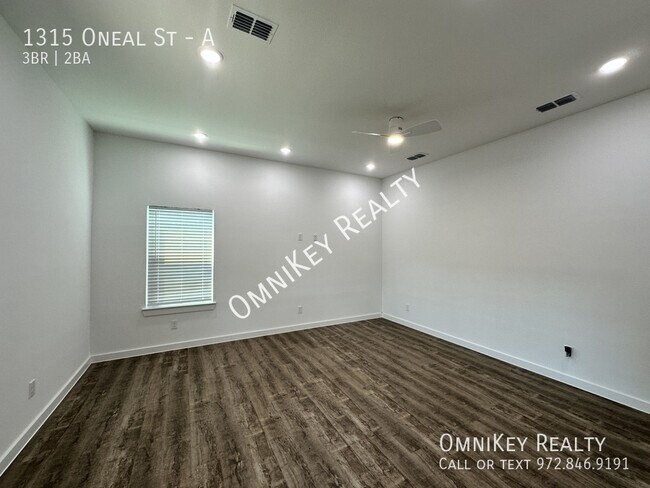 Building Photo - 1315 Oneal St