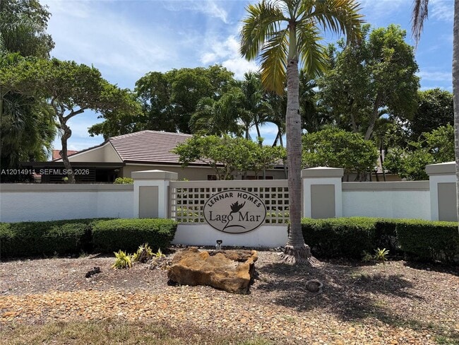Building Photo - 8113 SW 157th Ct