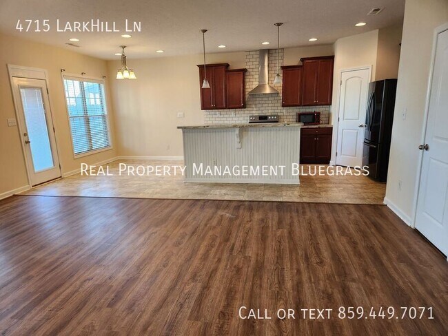 Building Photo - 4715 Larkhill Ln