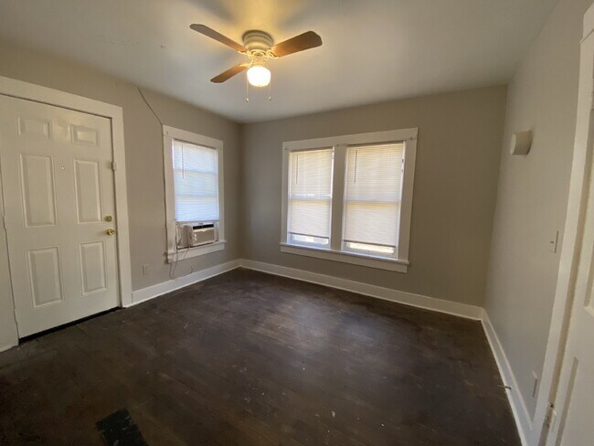 Building Photo - PRELEASE! Great Home Close to Tech and Schools!