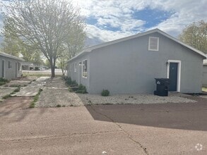 Building Photo - 610 S 200 E
