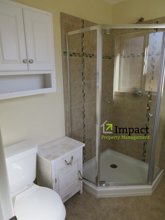 Building Photo - 5564 E Utah Pl