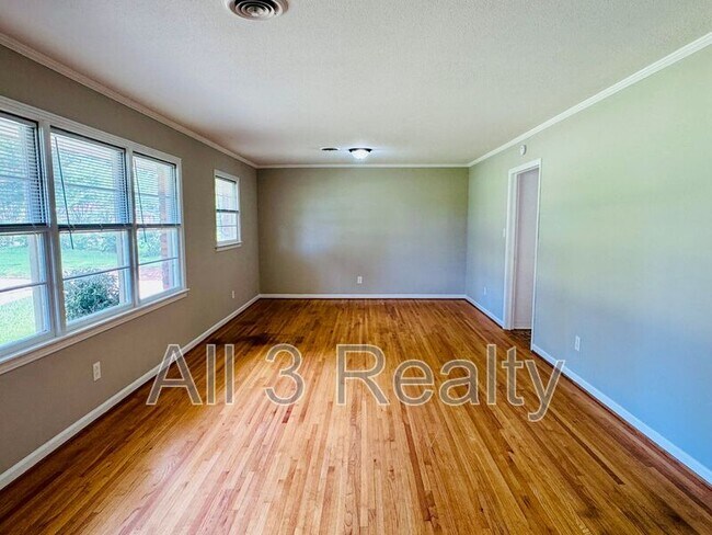 Building Photo - 2649 Burkelaun Dr