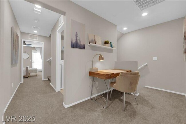 Building Photo - GORGEOUS FURNISHED TOWNHOME IN SUMMERLIN!!!