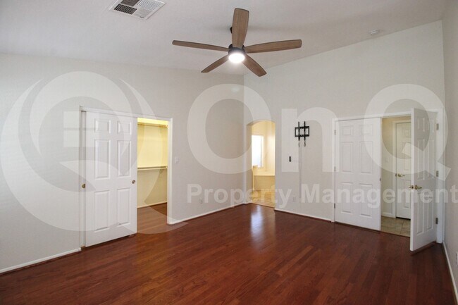 Building Photo - 254 E Nunneley Rd