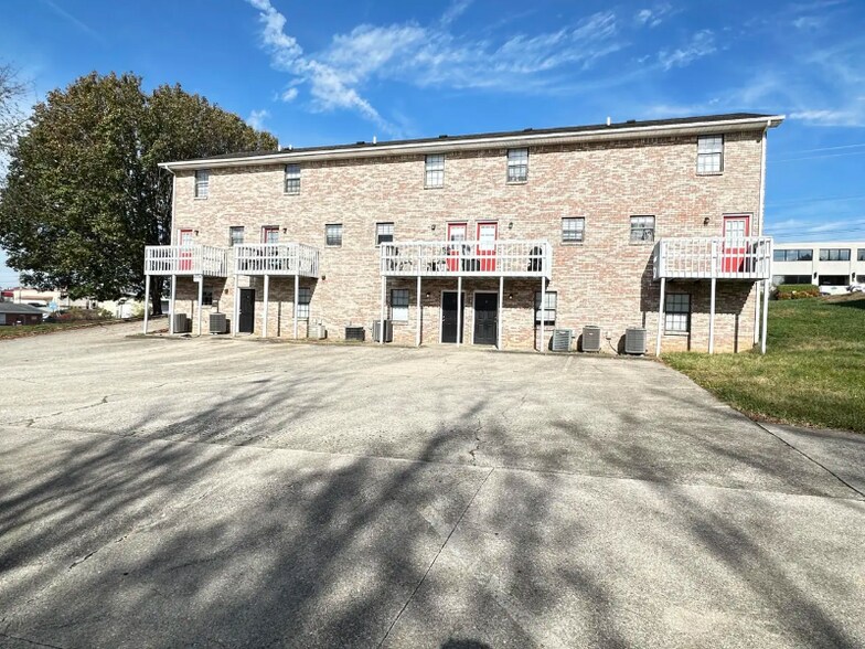 Building Photo - 306 Spangler Dr