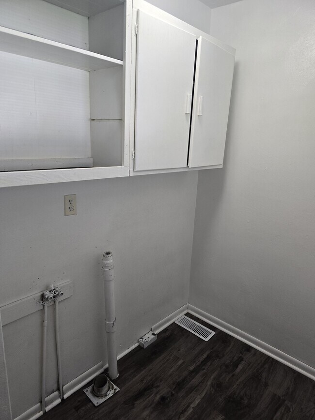 Building Photo - 3508 Forest Ter